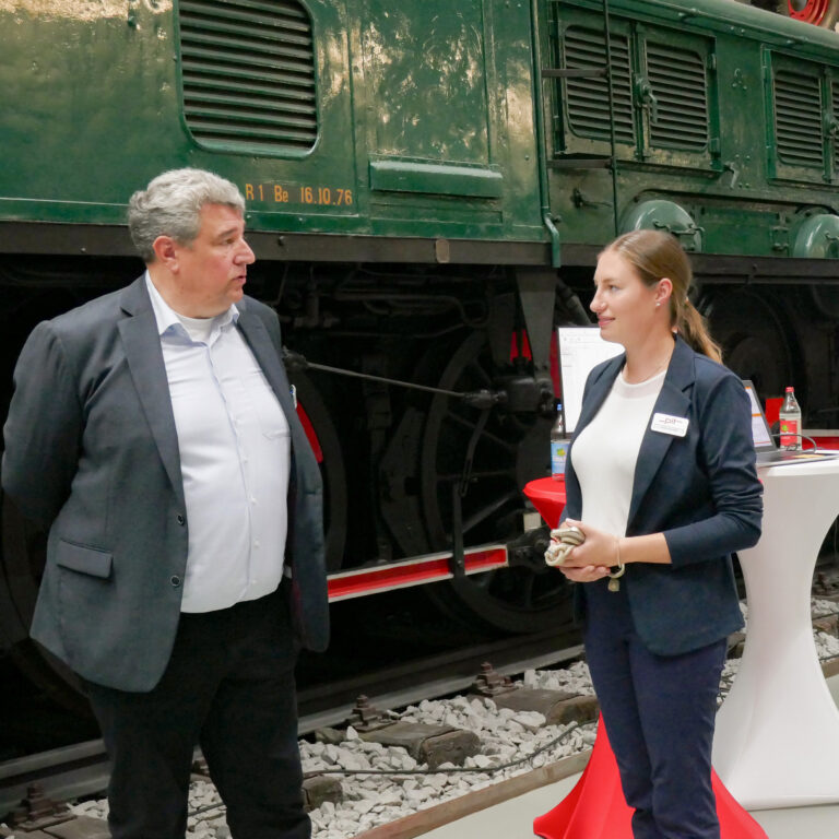 pitConnect 2026 - The pit Group 3 user meeting Messestand 3